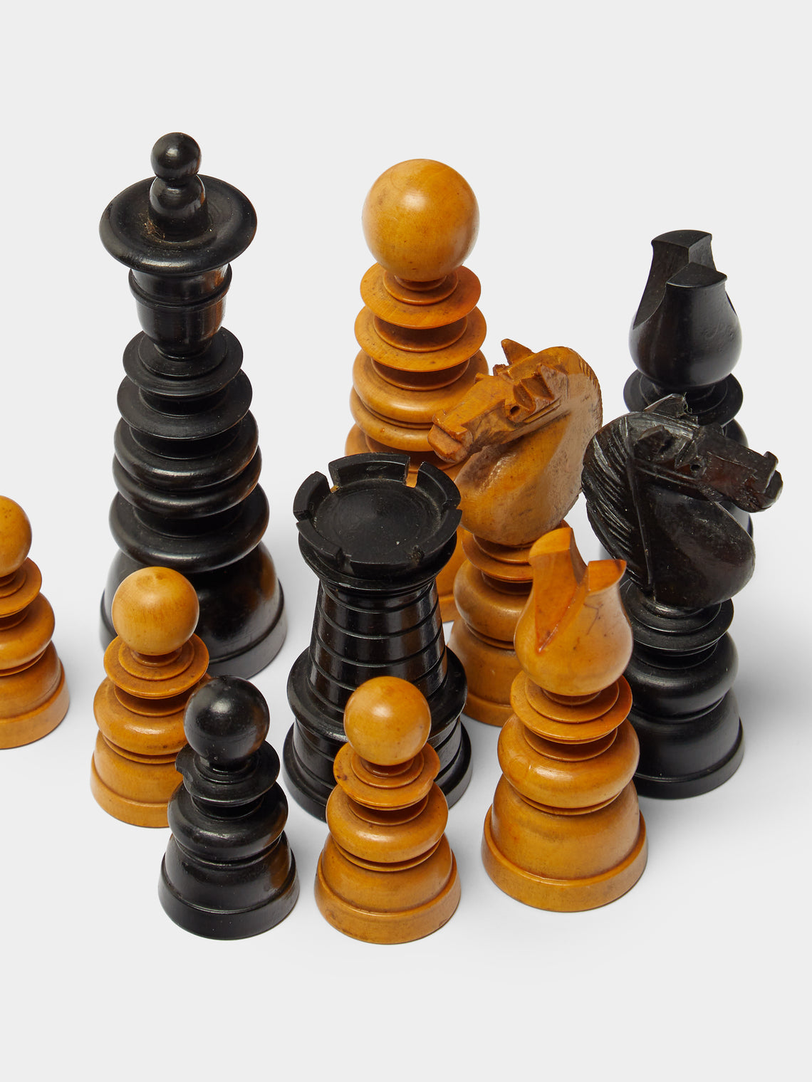 Antique and Vintage - 19th-Century Calvert Boxwood and Ebony Chess Set -  - ABASK
