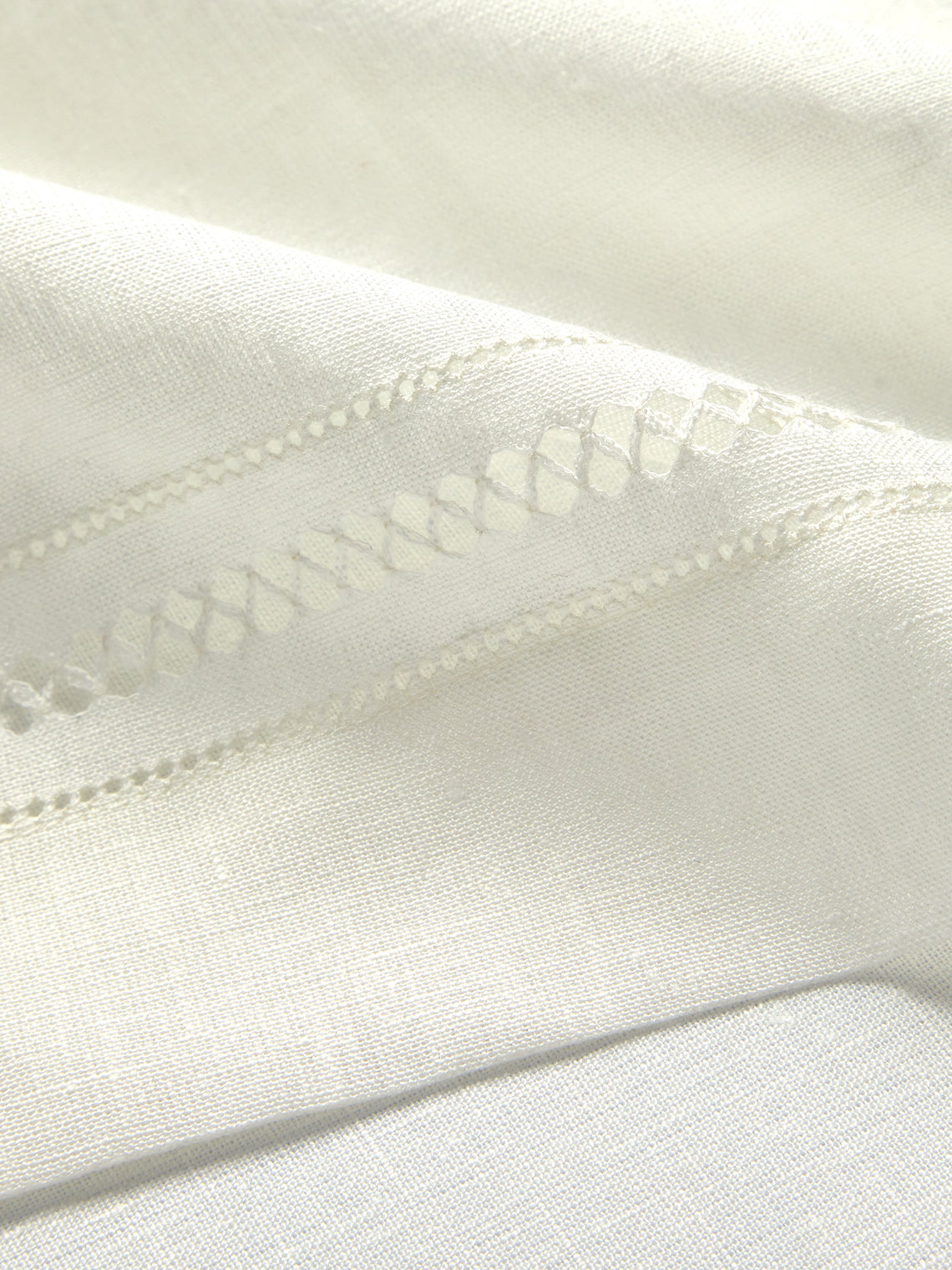 Volga Linen - Diamond-Stitch Linen Hand Towels (Set of 4) - Ivory - ABASK - 