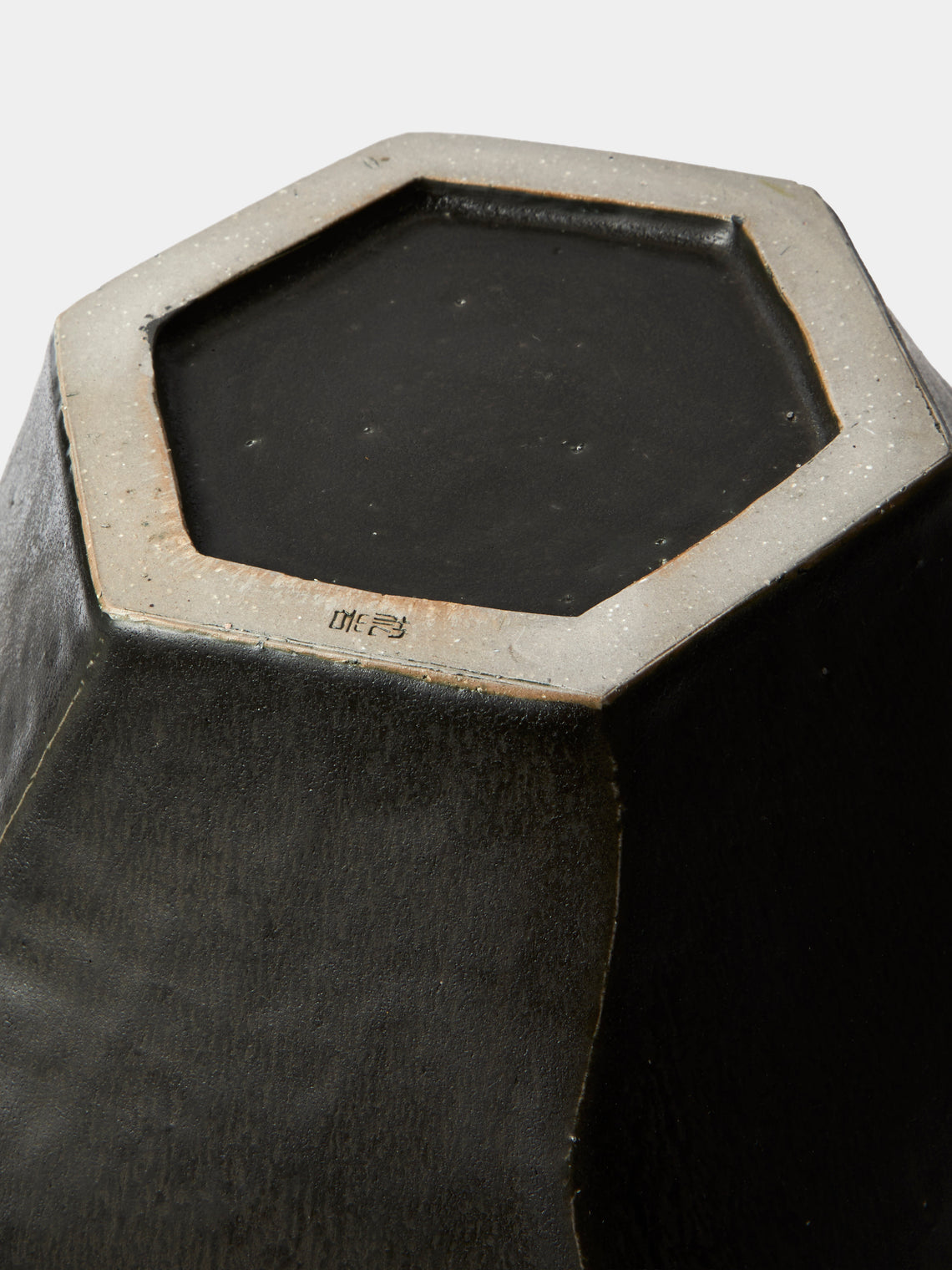 Lee Song-am - Black Clay Vase (14in/36cm) - Black - ABASK
