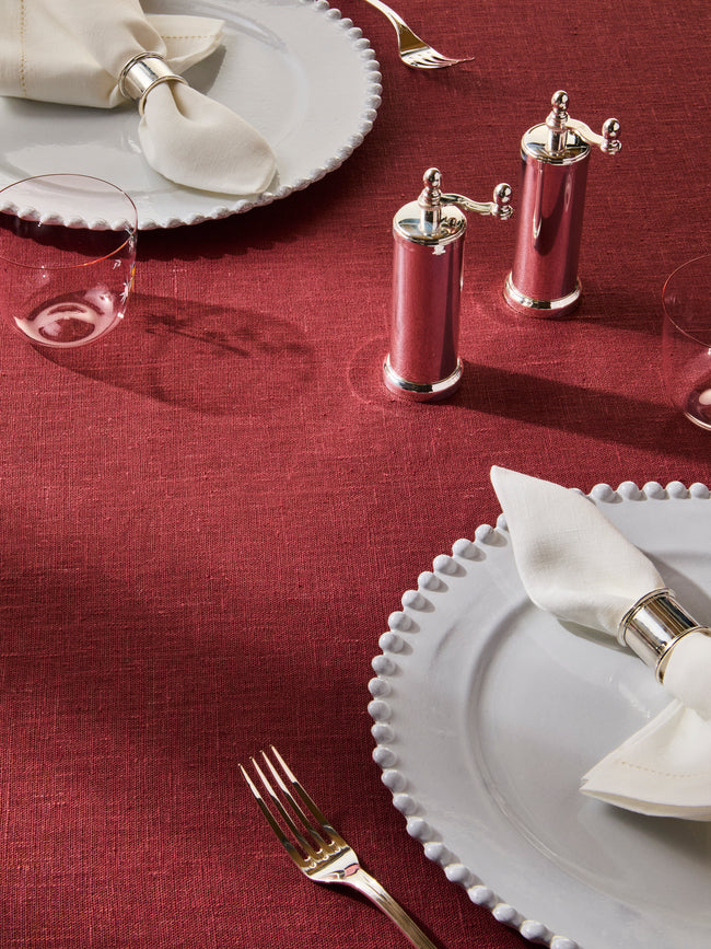 Volga Linen - Linen Round Tablecloth (110in/2.8m) - Red - ABASK