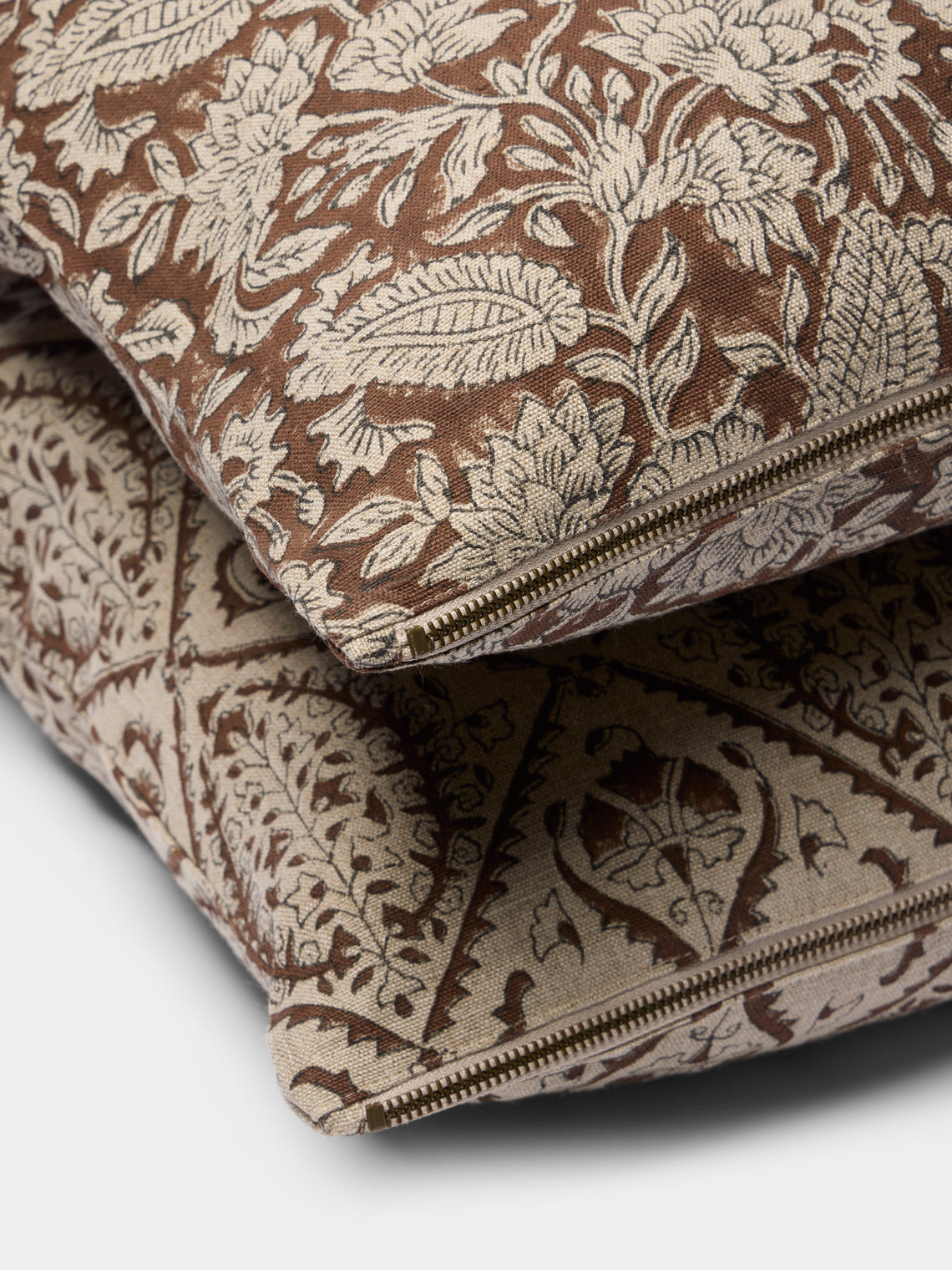 Chamois - Block-Printed Linen Cushions – 19.5in/50cm (Set of 2) - Brown - ABASK