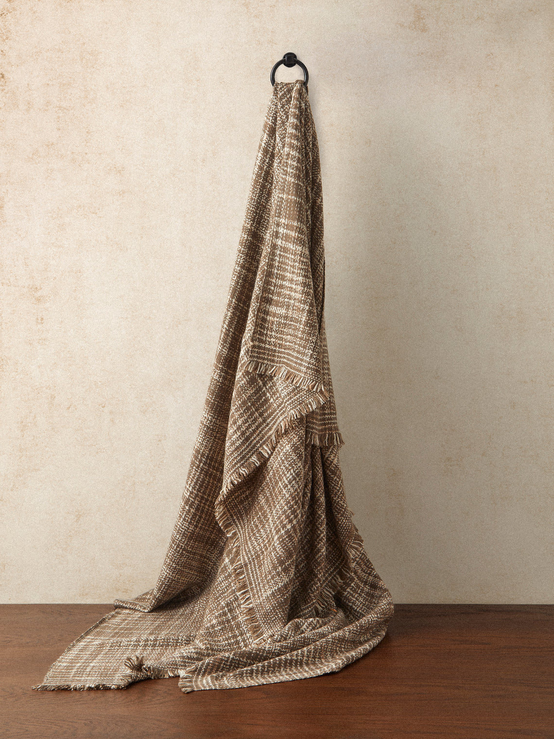 Me & K - Textured Plaid Cashmere Throw (67in/1.7m) - Brown - ABASK