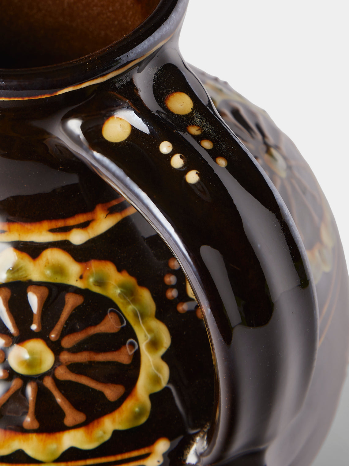 Fitch & McAndrew - Trail Flower Heads Slipware Jug - Black - ABASK