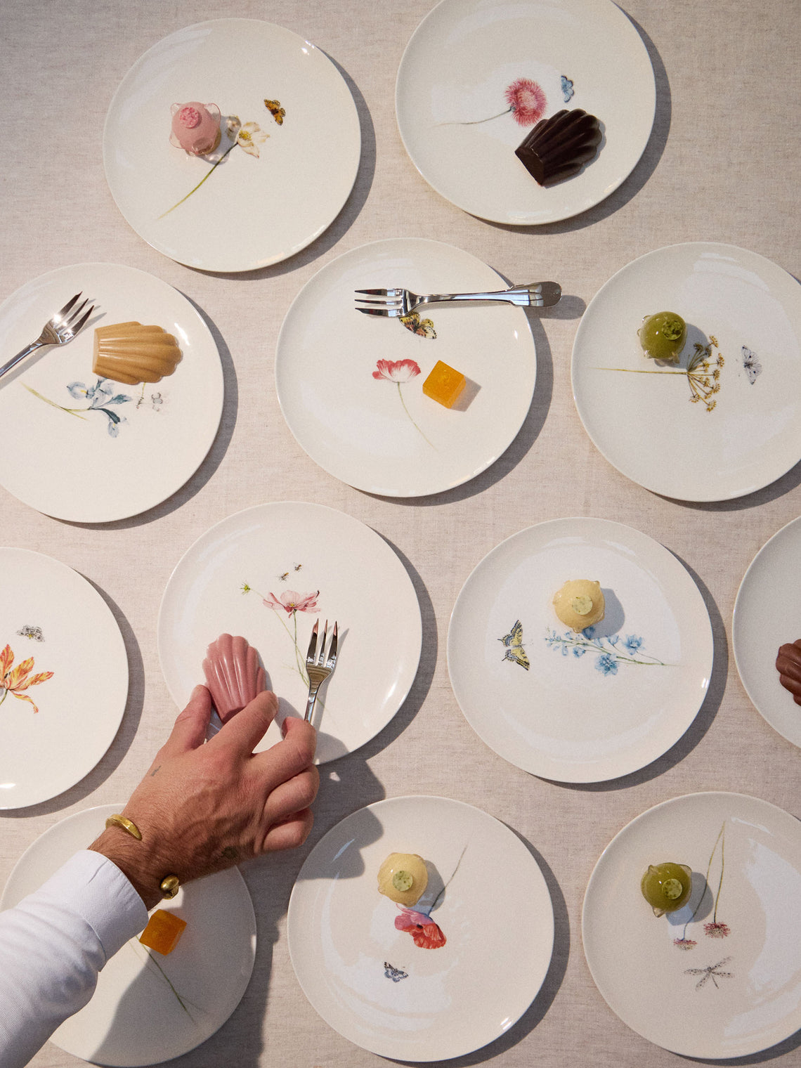 Laboratorio Paravicini - Bloom Ceramic Salad / Dessert Plates – 8in/20cm (Set of 6) - Multiple - ABASK