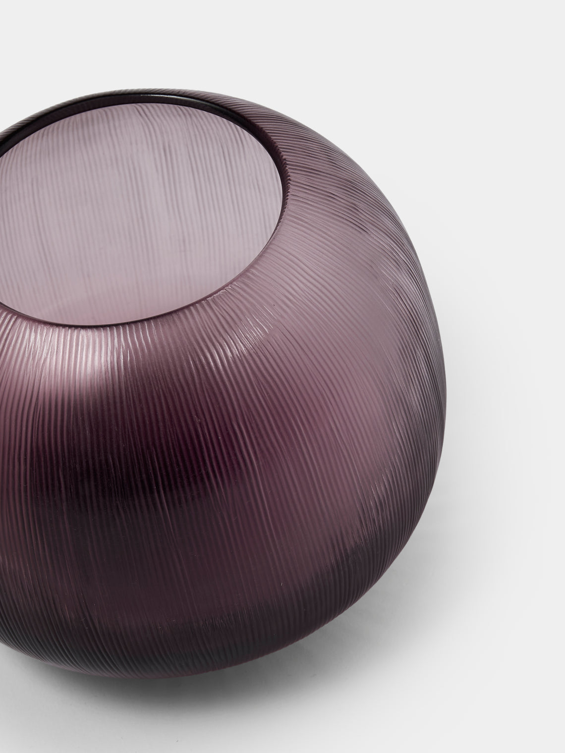 Micheluzzi Glass - Riccio Ametista Millerighe Hand-Blown Murano Glass Vase (6in/15cm) - Purple - ABASK