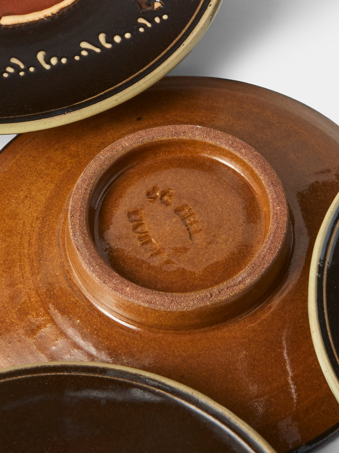 Poterie d’Évires - Animals Hand-Painted Ceramic Plates – 5.5in/14cm (Set of 4) - Dark Brown - ABASK