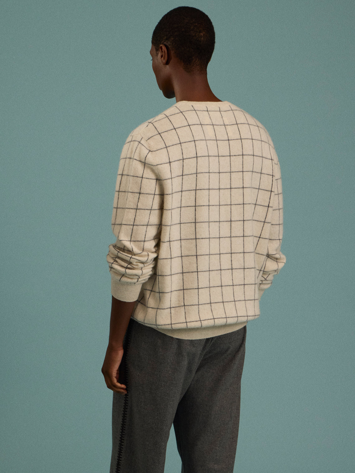 Frenckenberger - Cashmere R-Neck Boyfriend Check Sweater - Gray - ABASK