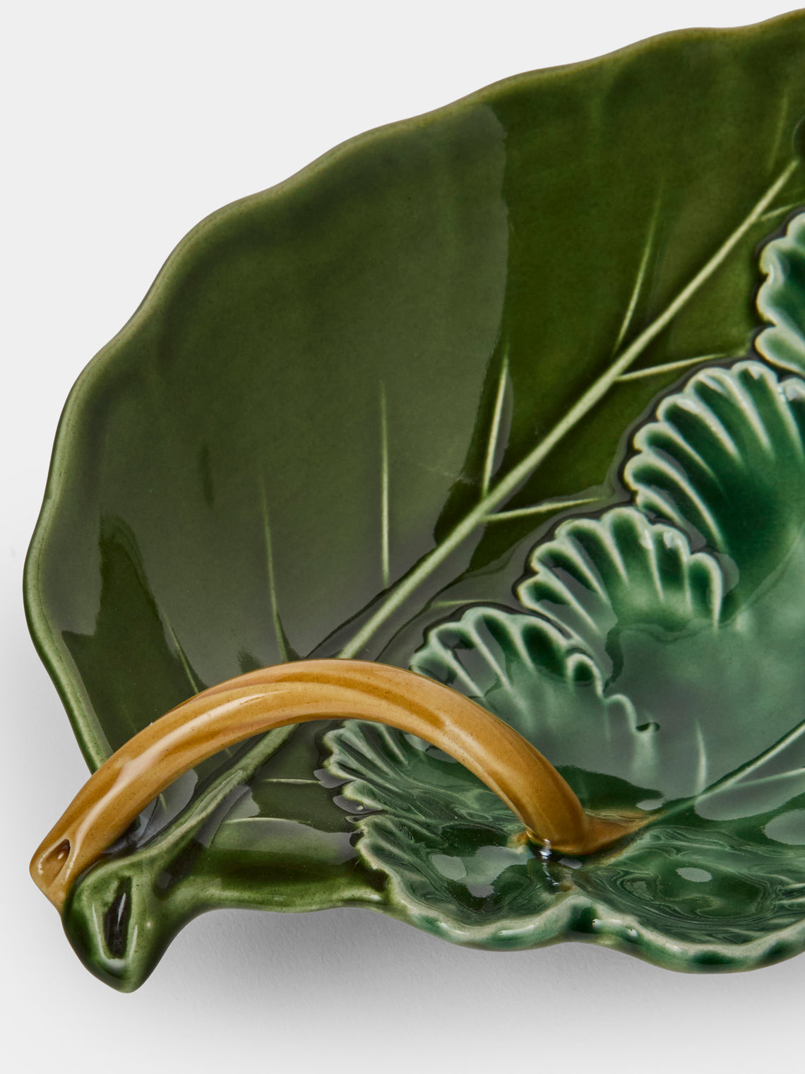 Verdolini - Leaves Hand-Painted Majolica Ceramic Serving Dishes (Set of 2) - Green - ABASK