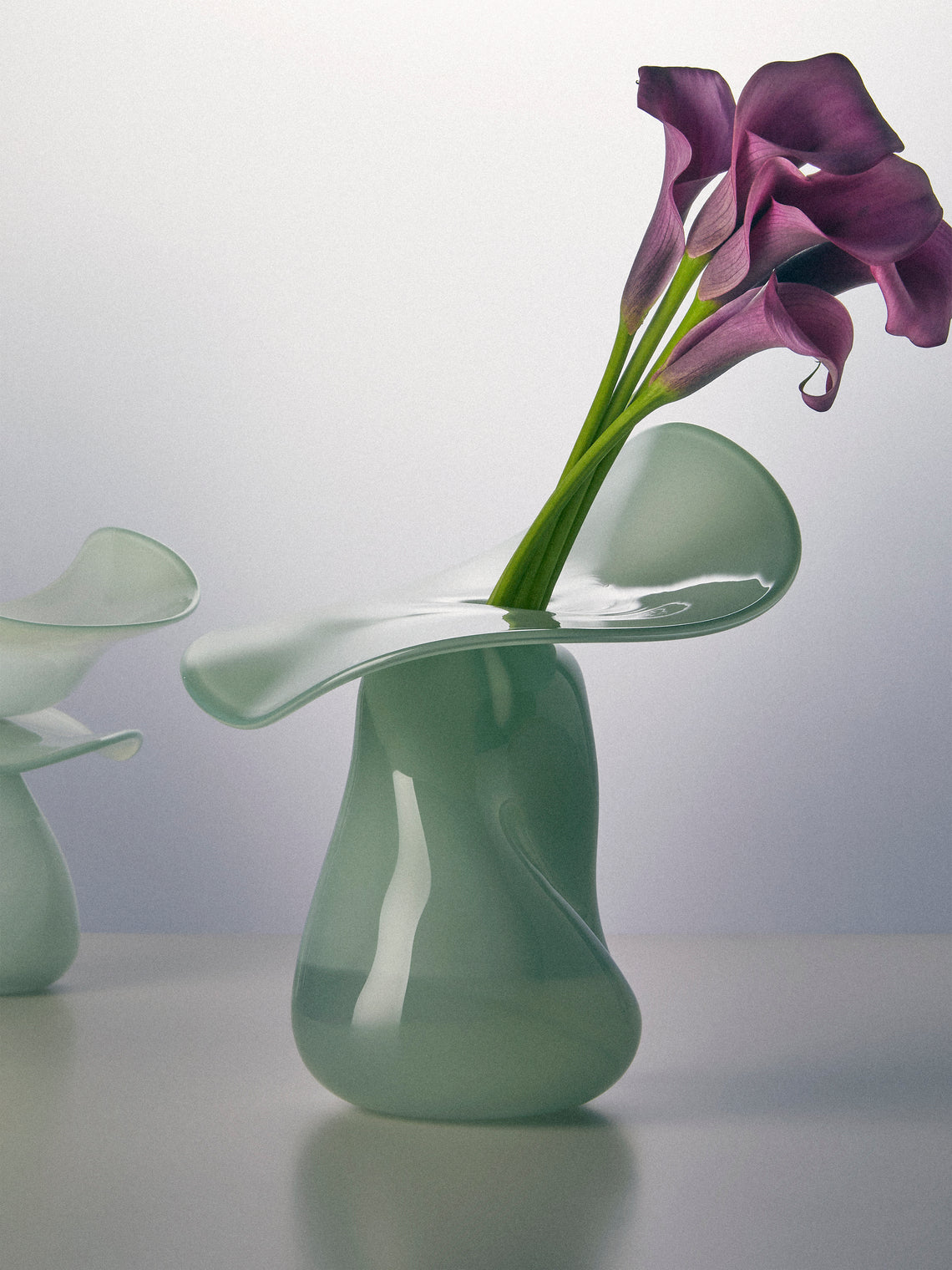 Oog Objects - 9 Hand-Blown Glass Vase (10in/26cm) - Green - ABASK