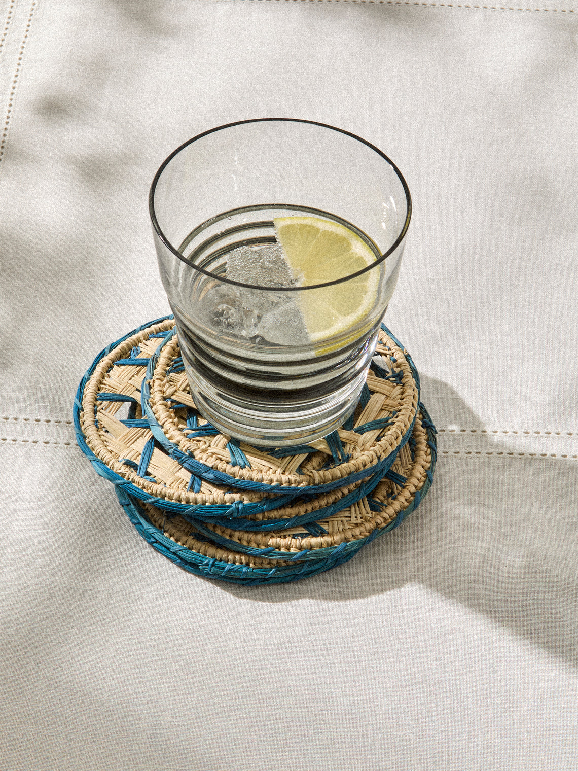 Artesanías del Atlántico - | Set of 6 | Espiga Handwoven Palm Coasters - Blue - ABASK