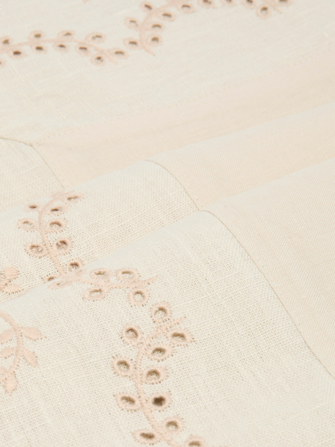 Borgo delle Tovaglie - Eden Embroidered Linen Large Rectangular Tablecloth - Natural - ABASK