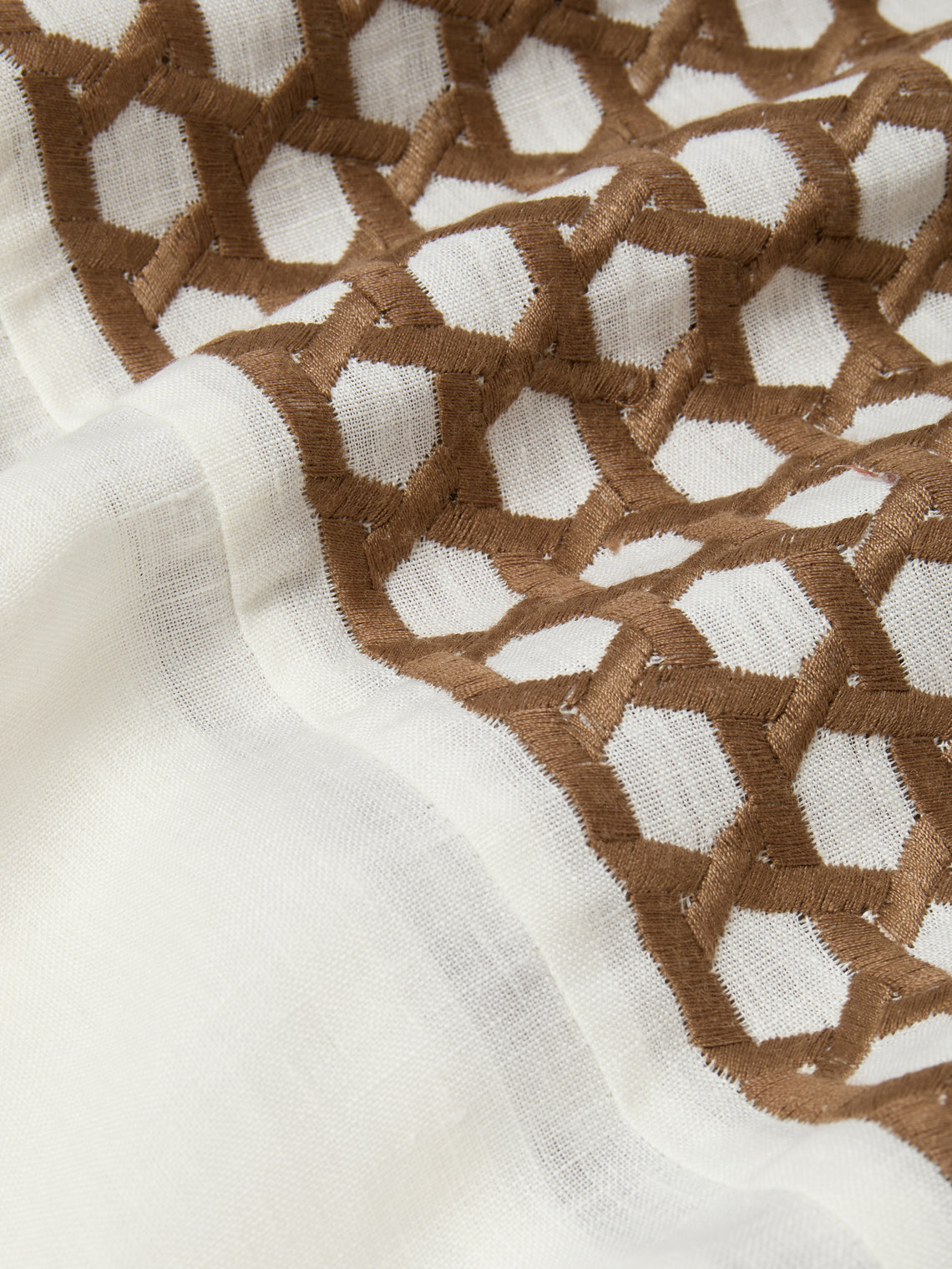 Borgo delle Tovaglie - Penelope Embroidered Linen Rectangular Tablecloth (126in/3.2m) - White - ABASK