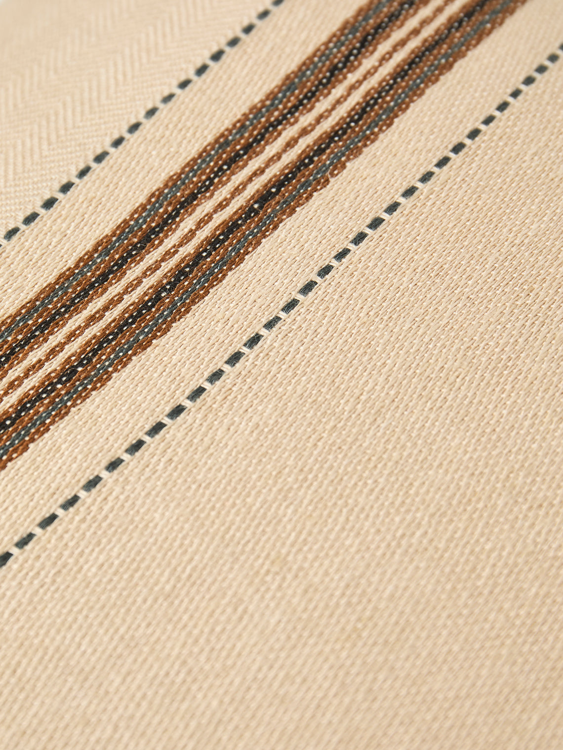 Libeco - Vourkari Belgian Linen Cushion (25in/63cm) - Cream - ABASK