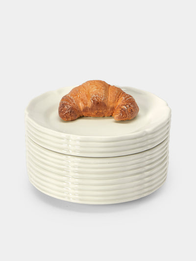 Este Ceramiche - Croissants Hand-Painted Ceramic Trompe-L'oeil Large Serving Dish - White - ABASK - 