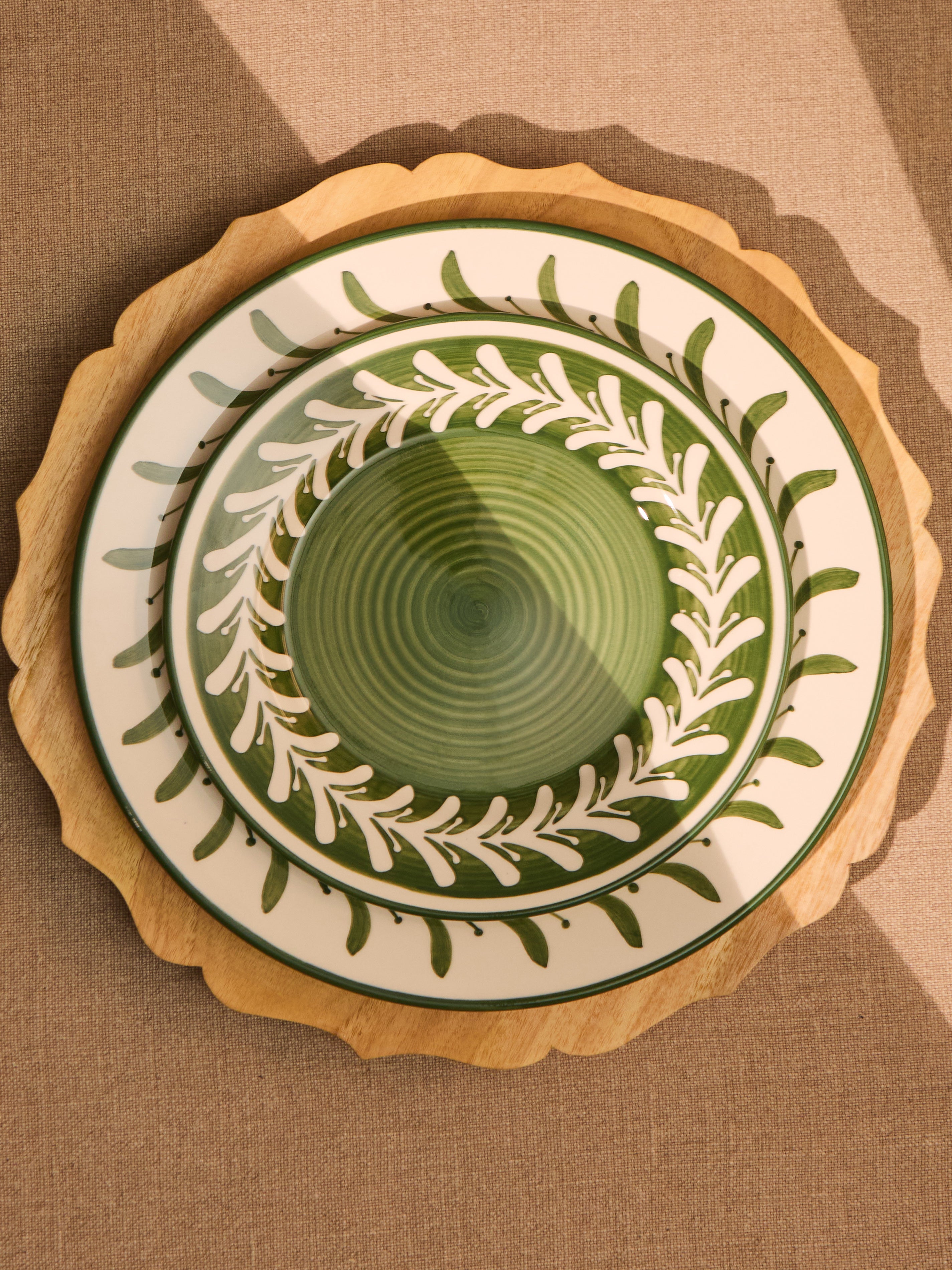 Dark Helecho Hand-Painted Ceramic Salad / Dessert Plates – 8in/21cm (Set of 4)