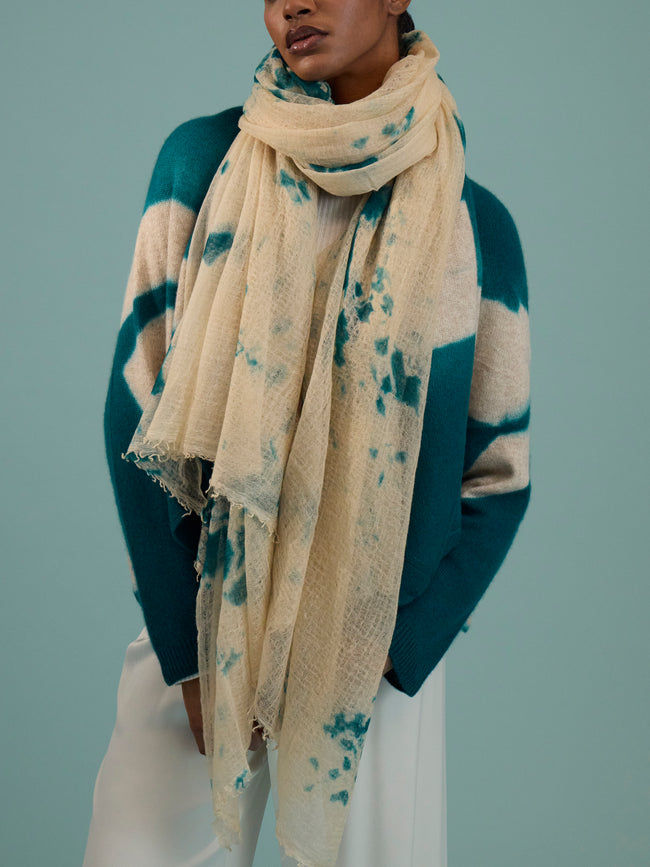 Suzusan - Shibori Cashmere Featherweight Shawl | One Size - Blue - ABASK