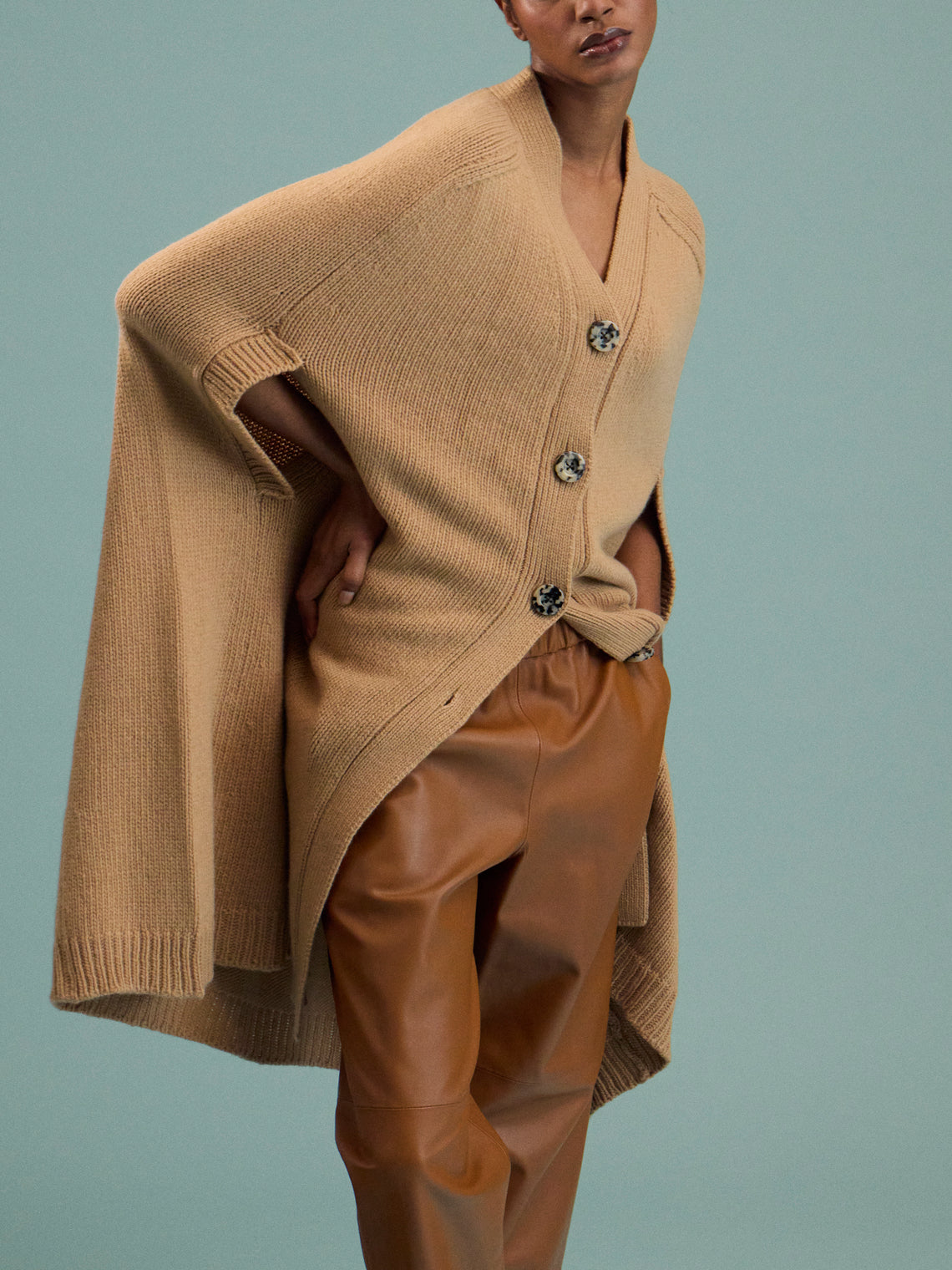 Isa Arfen - Cashmere and Lambswool Cape | One Size - Beige - ABASK