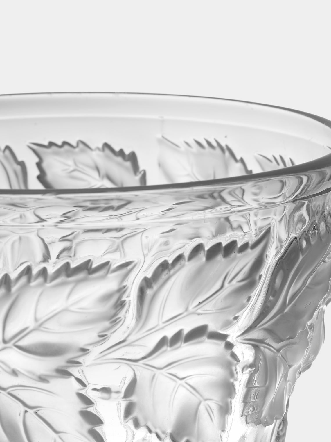 Antique and Vintage - 20th-Century Art Deco Lalique Leaves Crystal Vase (6in/15.5cm) - Clear - ABASK