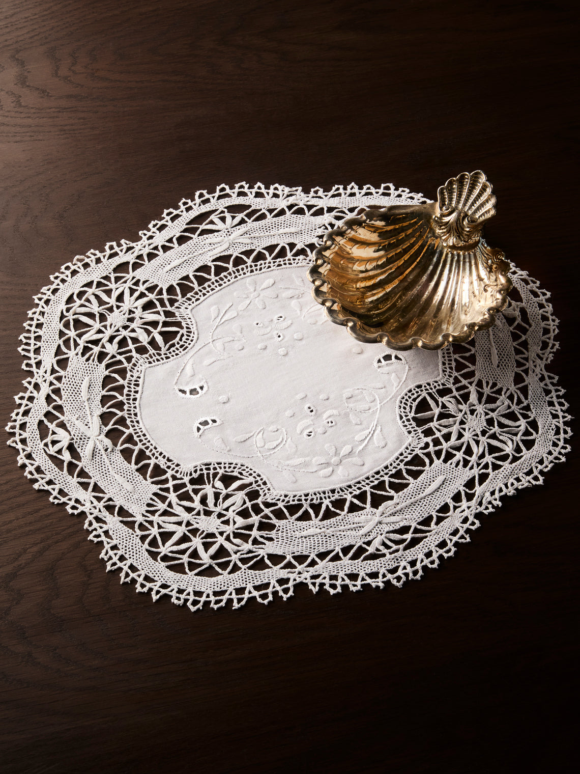 Rolande du Dreuilh Créations - Lacework Linen Small Round Placemats (Set of 4) - Ivory - ABASK