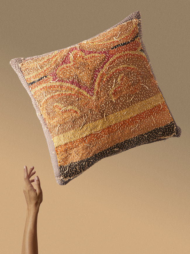 By Walid - 19th-Century Napoleon III Aubusson Tapestry Linen and Cotton Cushion (15.5in/40cm) - Multiple - ABASK