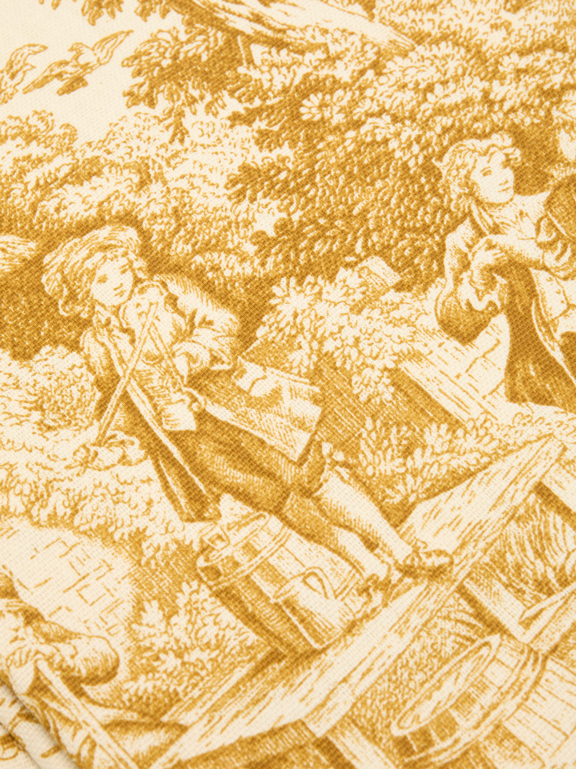 Toile de Jouy Linen Rectangular Tablecloth (126in/3.2m)
