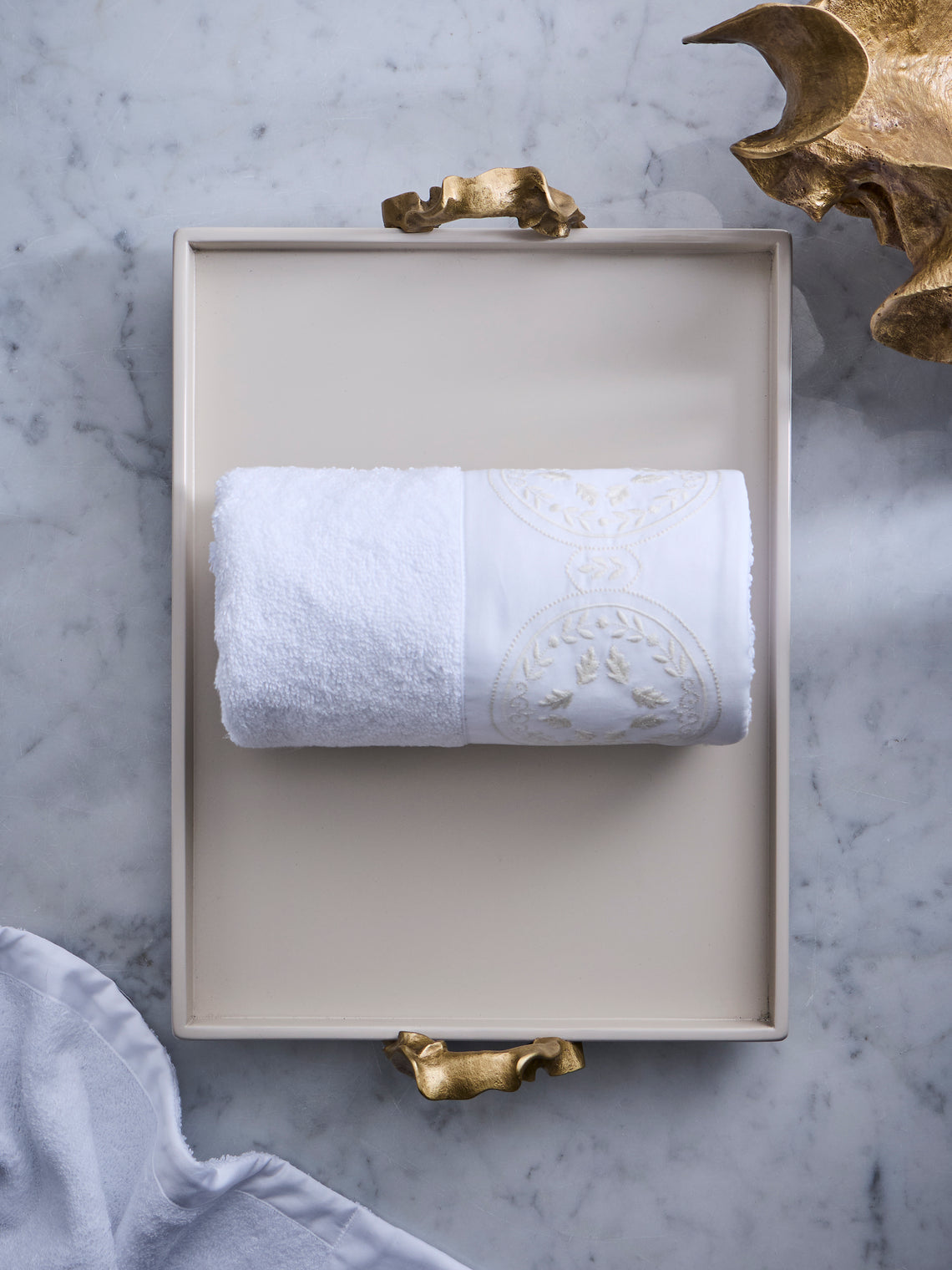 Viya - Saffron Lacquered Wood Towel Tray (14.5in/37cm) - Ivory - ABASK
