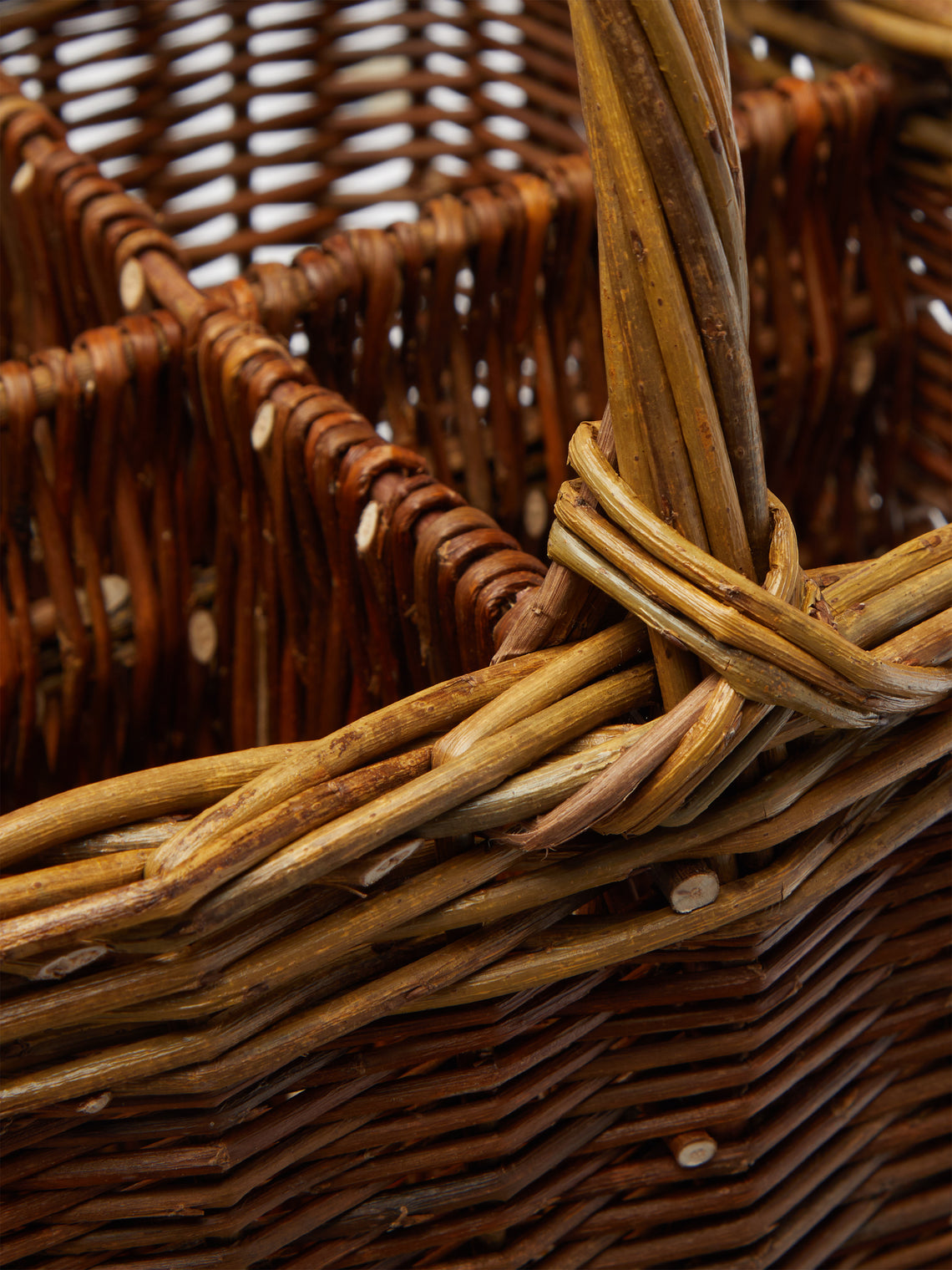 Sussex Willow Baskets - Handwoven Willow Bottle Carrier -  - ABASK