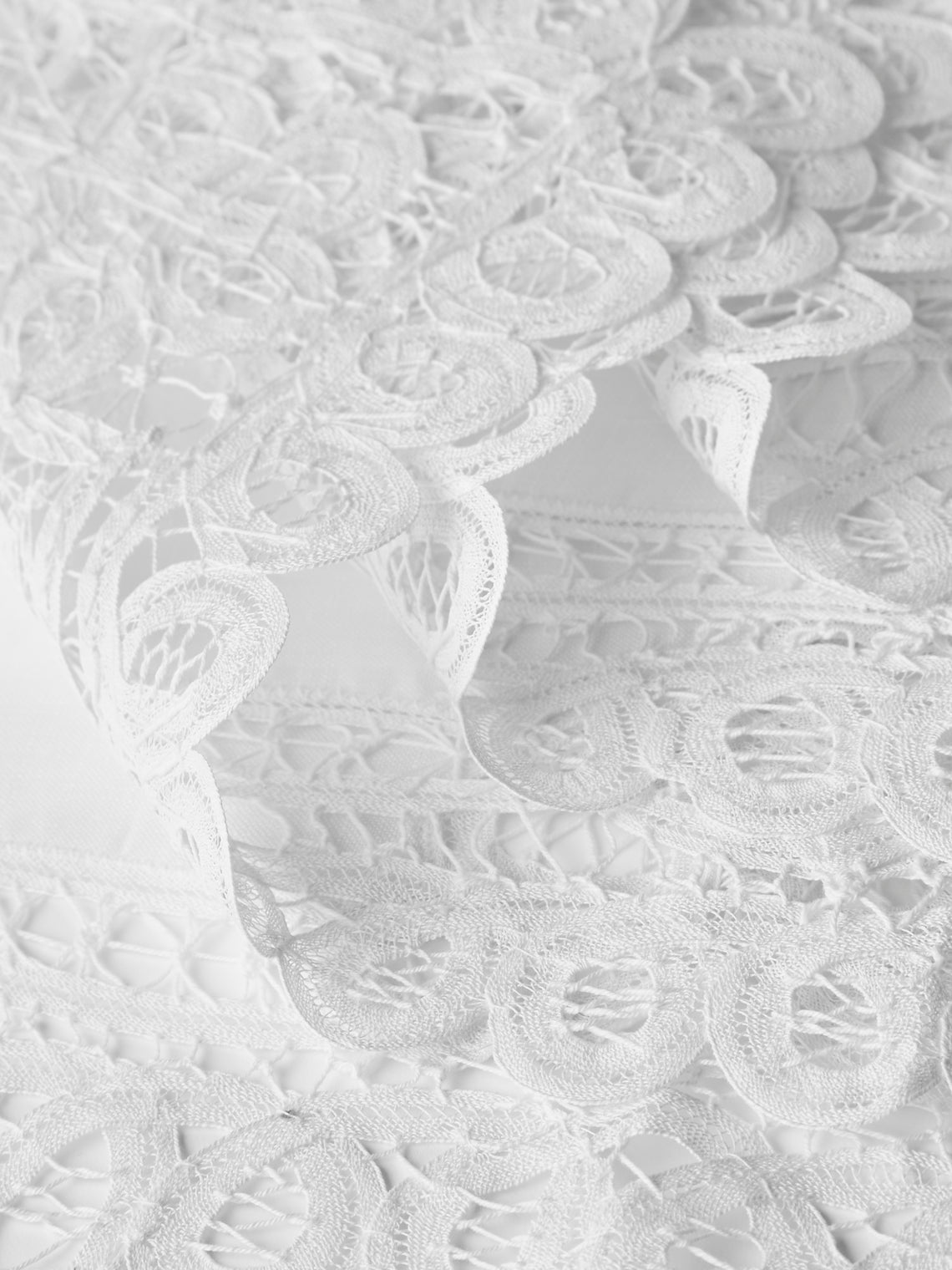 Rolane du Dreuih Creations - Lacework Linen Large Oblong Placemats (Set of 4) - Ivory - ABASK