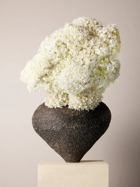 Sara Bergami - Hand-Formed Chamotte Stoneware Vase - Black - ABASK