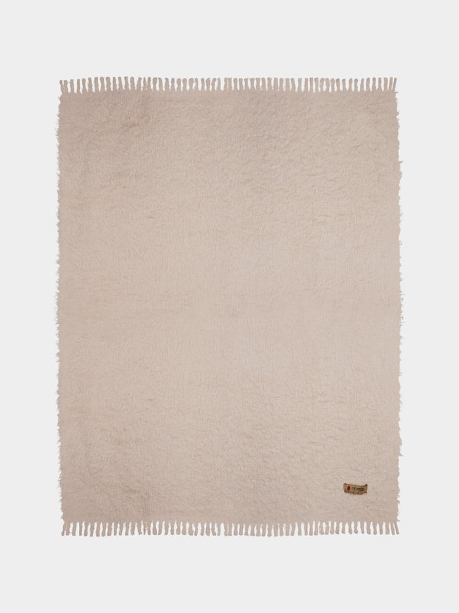 The House of Lyria - Moonlight Alpaca Throw (75in/1.9m) - Cream - ABASK