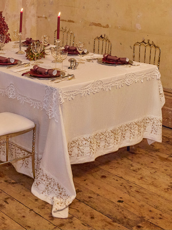 Borgo delle Tovaglie - Venaria Embroidered Linen Rectangular Tablecloth (165.5in/4.2m) - White - ABASK