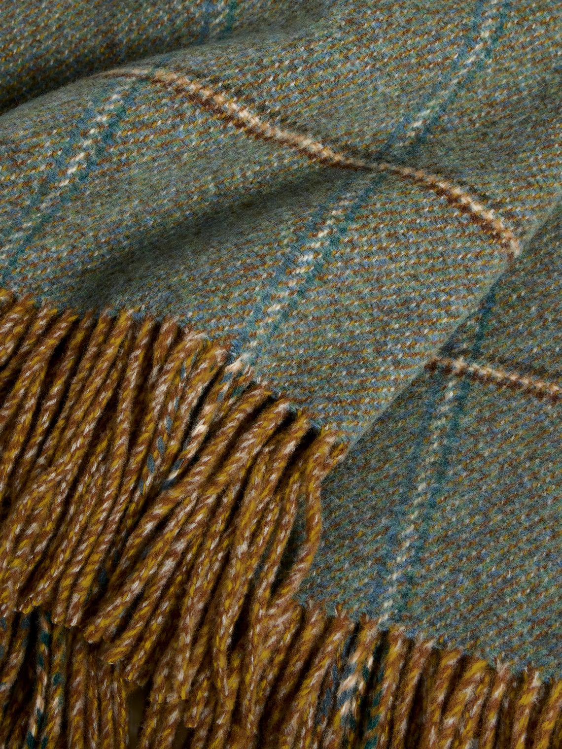Johnstons of Elgin - Tweed Wool Throw (75in/1.9m) - Green - ABASK