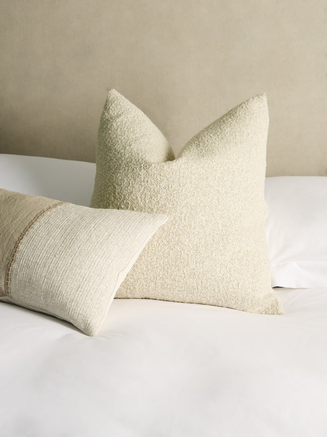 De Le Cuona - Attenborough Wool and Linen Zip-Detail Cushion (21.5in/55cm) - Cream - ABASK