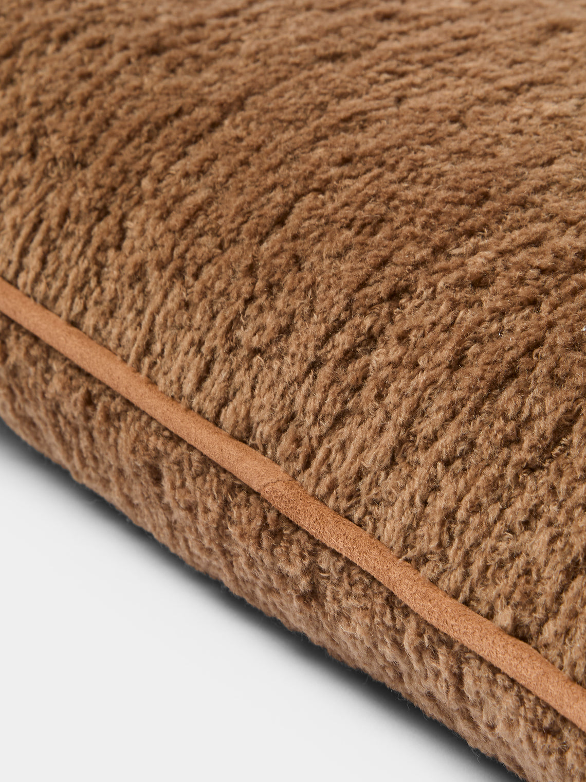 de Le Cuona - Tundra Wool Pillow (21.5in/55cm) - Brown - ABASK