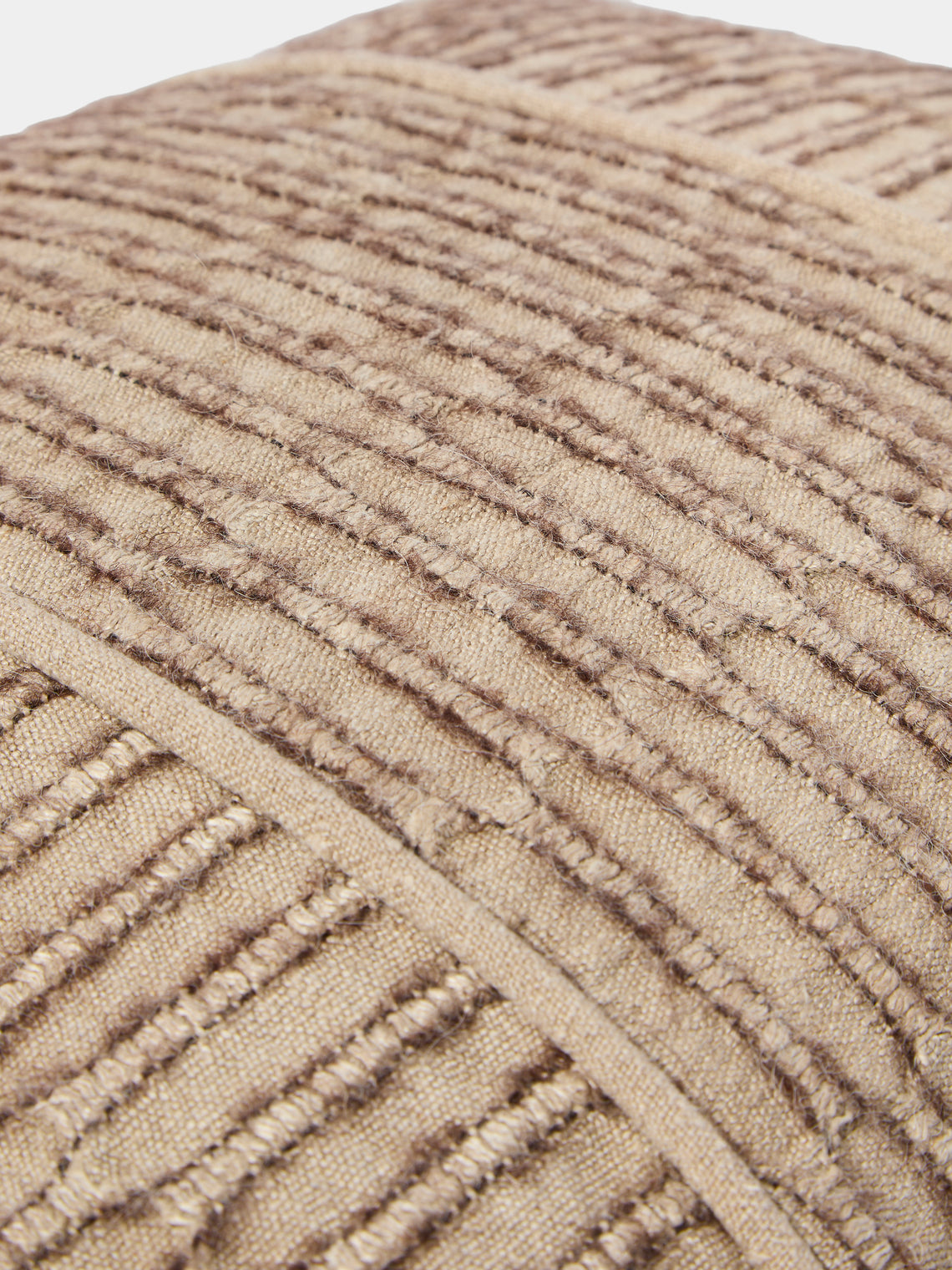 de Le Cuona - Nara Panel Linen Pillow (19.5in/50cm) - Beige - ABASK
