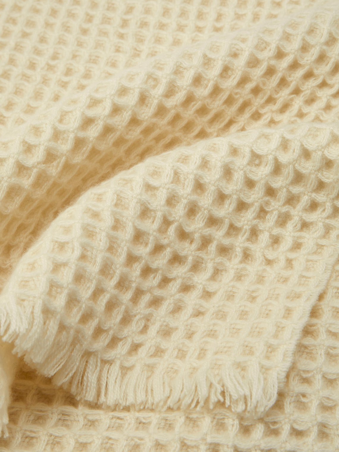 Alonpi - Sasha Cashmere Throw (75in/1.9m) - Cream - ABASK