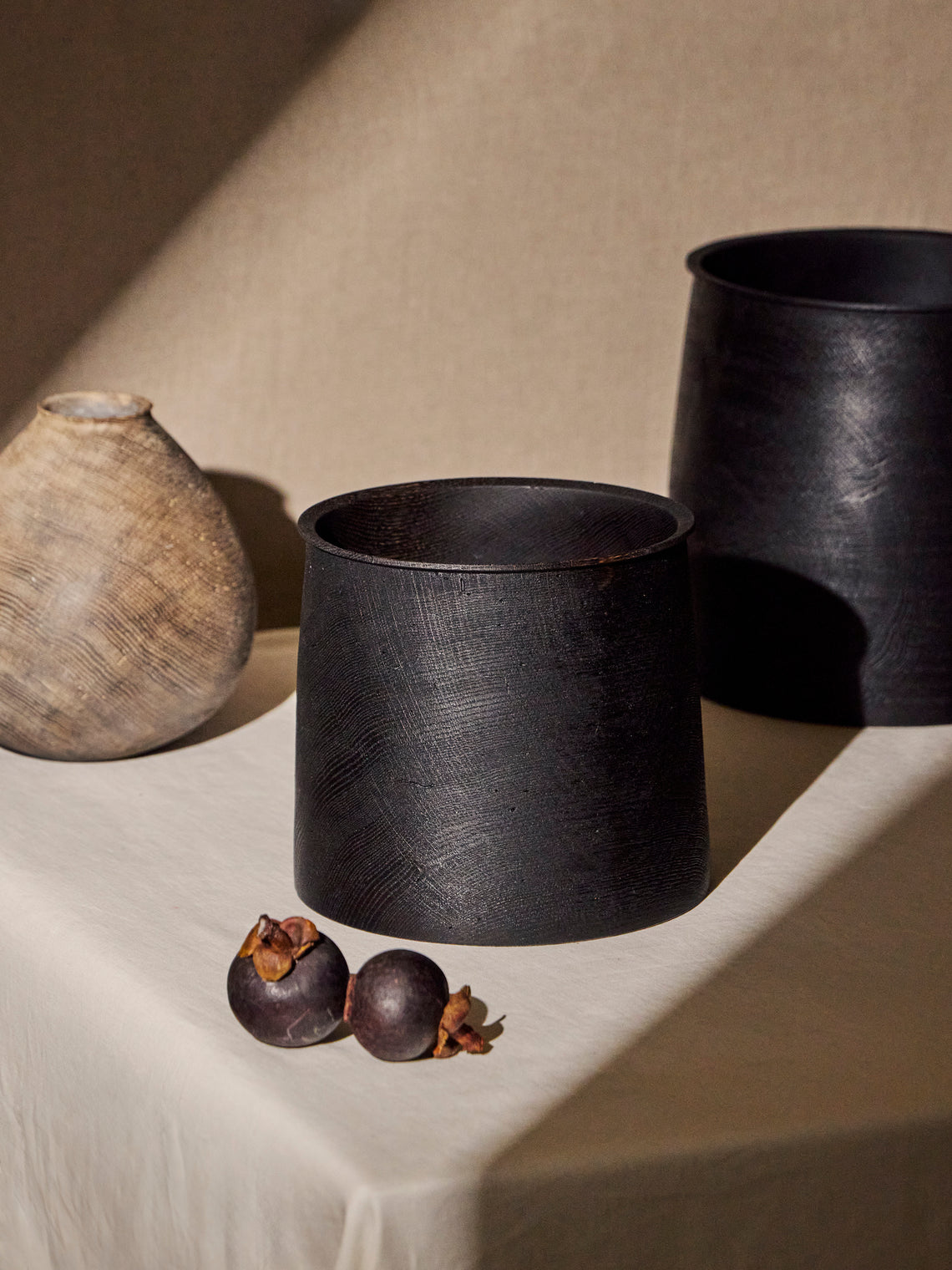 Felix Votteler - Wood Squared Vase - Black - ABASK