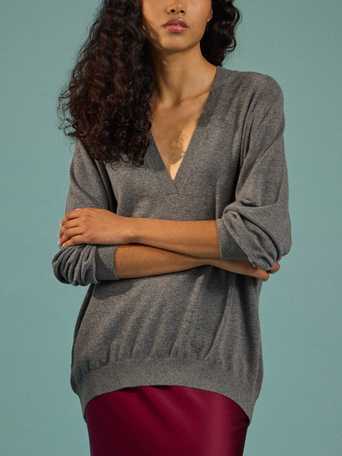 Arch4 - Oona Baby Goat Cashmere V-Neck Sweater | Size: S - Gray - ABASK