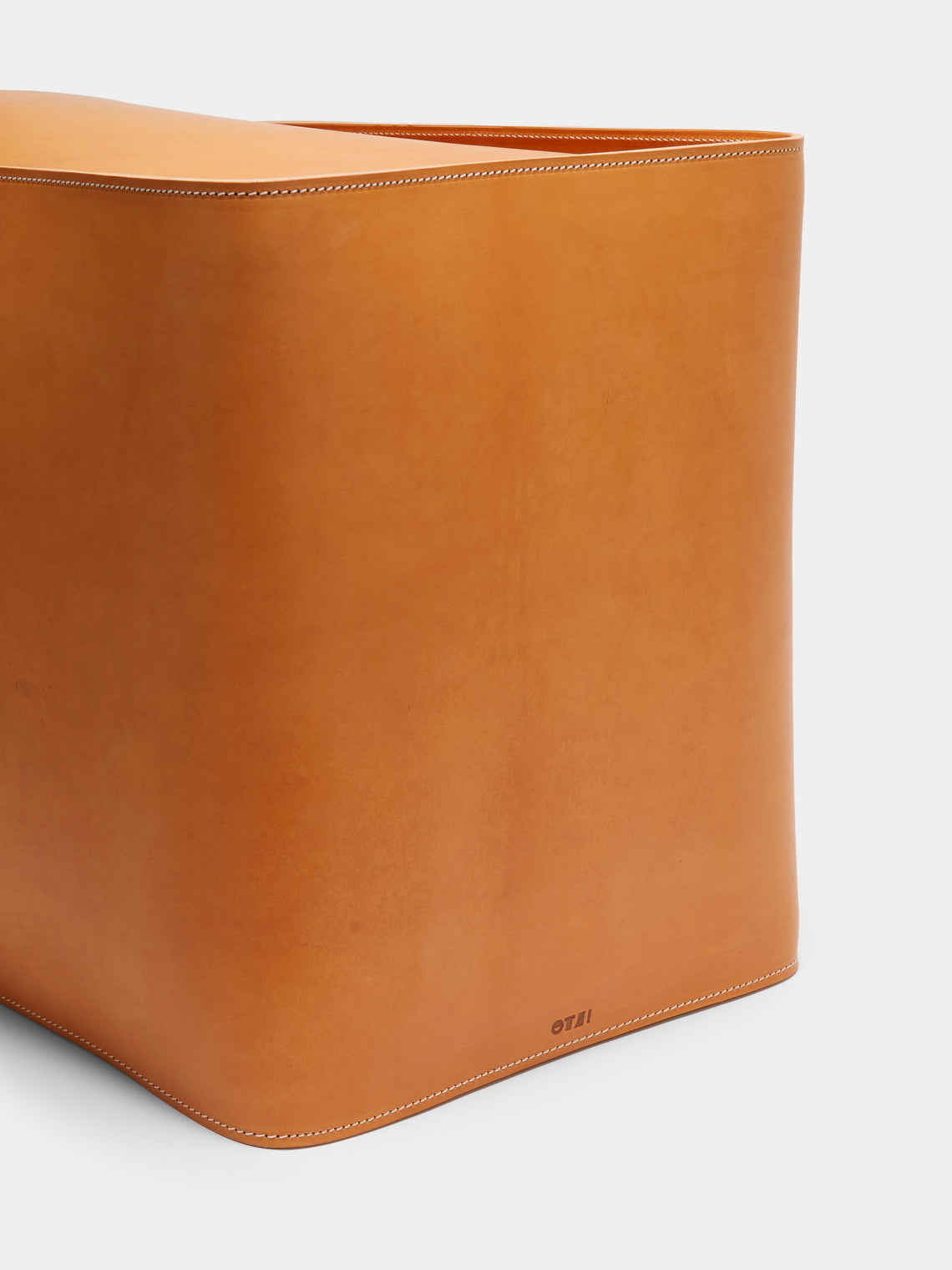 Otzi Studio - Leather Ample Large Storage Basket - Tan - ABASK