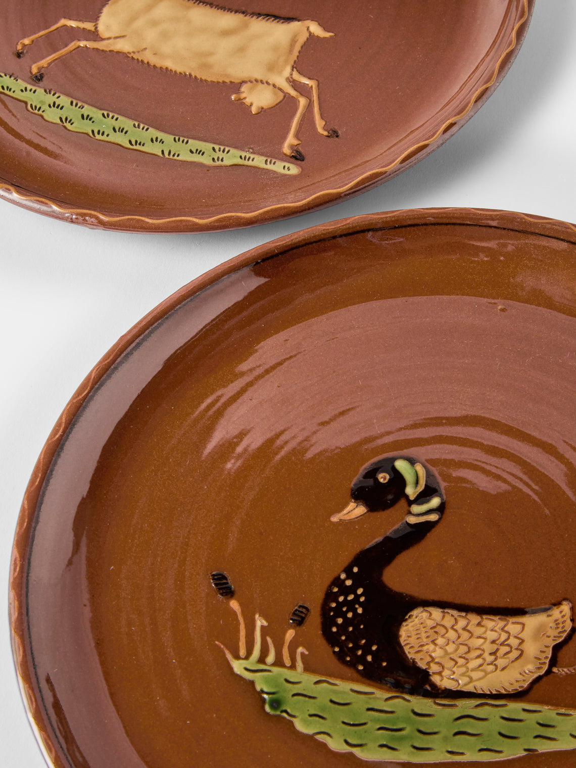Poterie d’Évires - Animals Hand-Painted Ceramic Dinner Plates – 9.5in/24cm (Set of 4) - Light Brown - ABASK