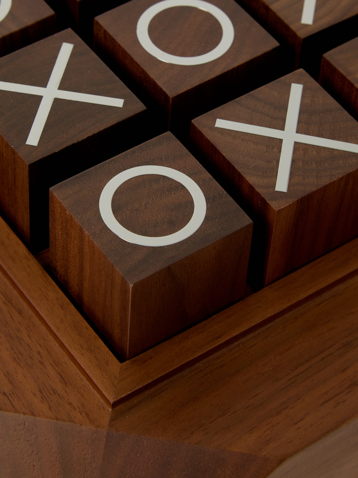 Linley - Lux Walnut Noughts and Crosses - Brown - ABASK