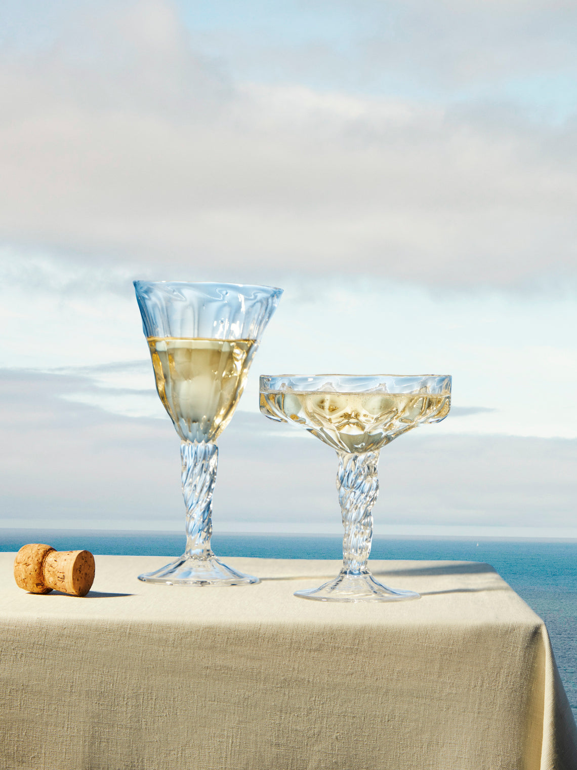 Alexander Kirkeby - Hand-Blown Crystal Wine Glasses (Set of 2) - Clear - ABASK