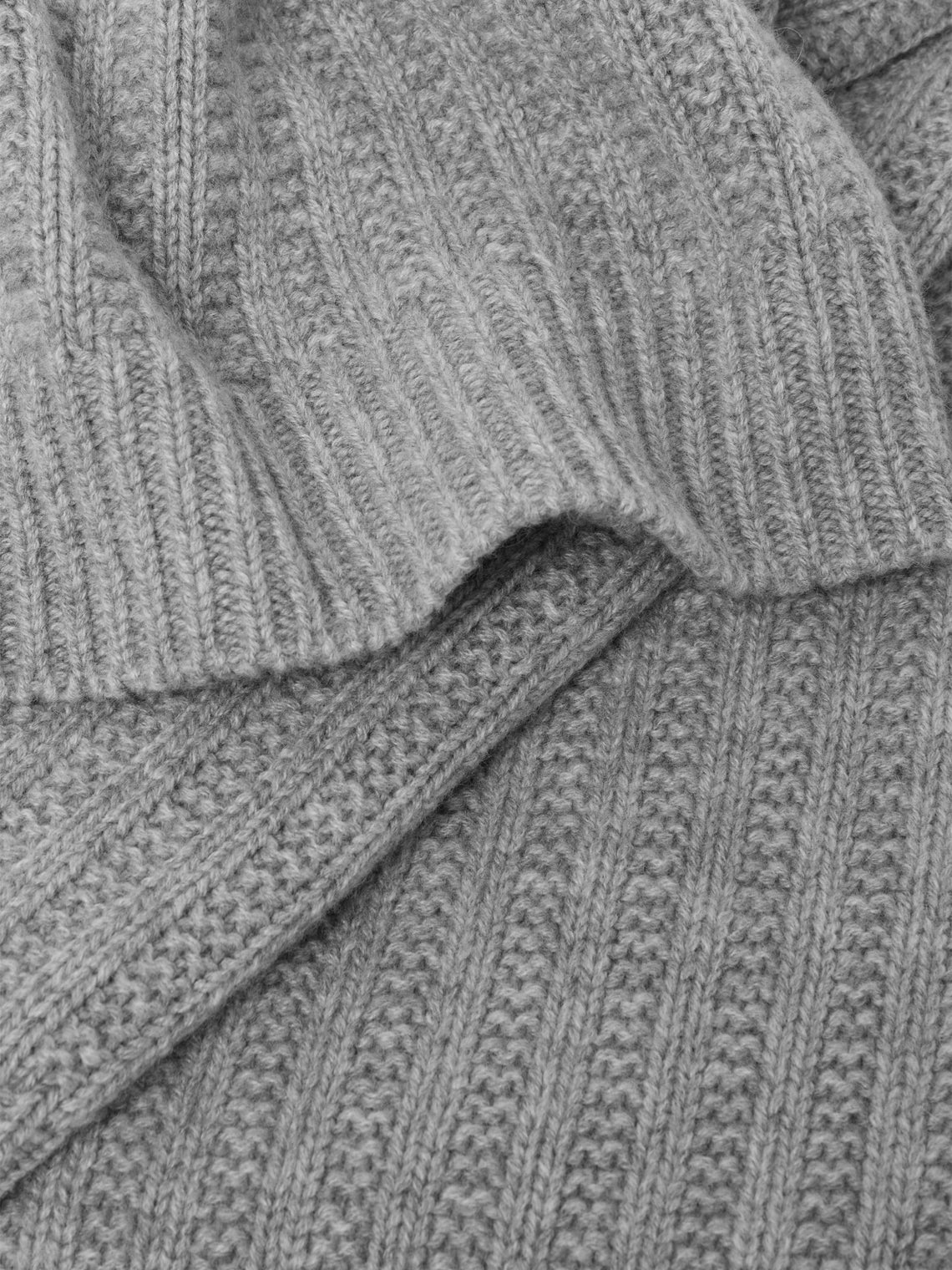 Johnstons of Elgin - Cashmere Ombré Blanket (75in/1.9m) - Gray - ABASK