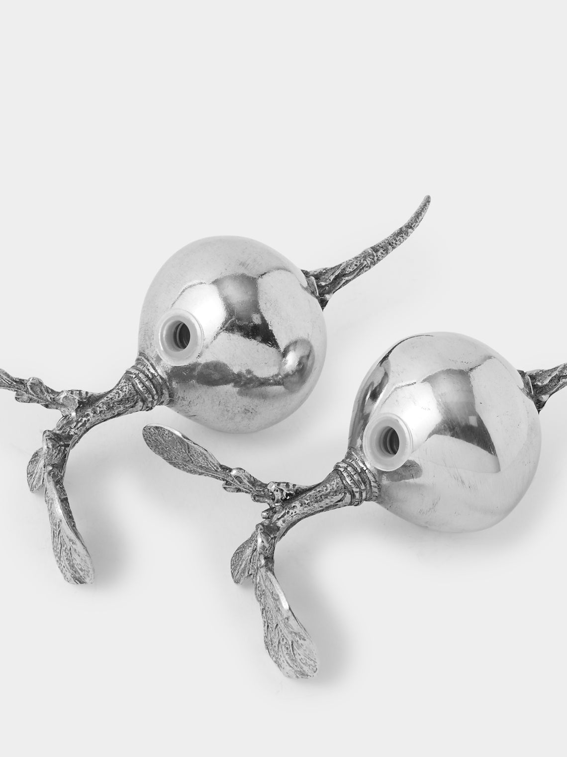 Au Bain Marie - | Set of 2 | Radish Pewter Salt and Pepper Shakers - Silver - ABASK