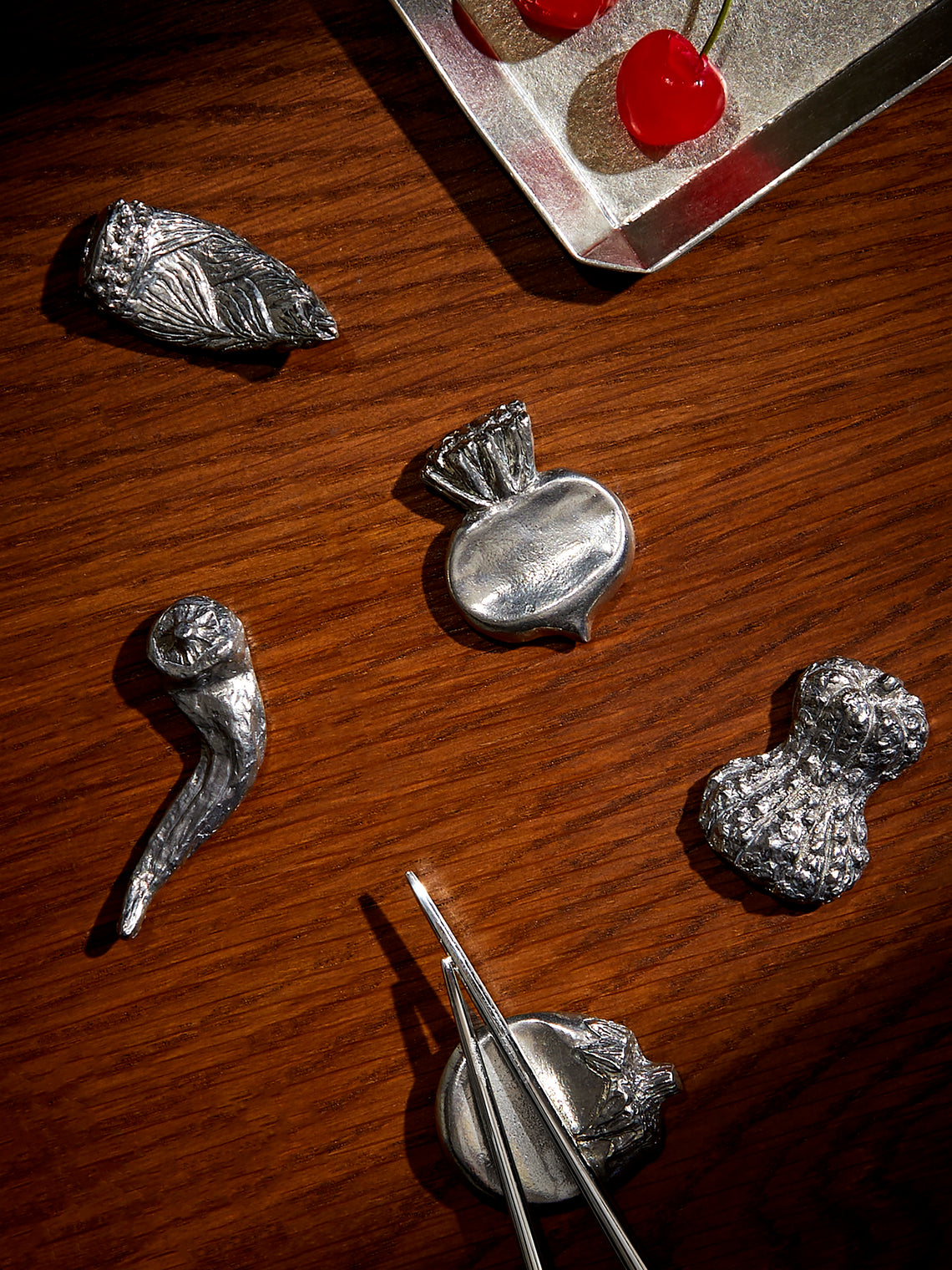 Seikado - Kyoto Vegetable Pewter Chopstick Rests (Set of 5) - Silver - ABASK