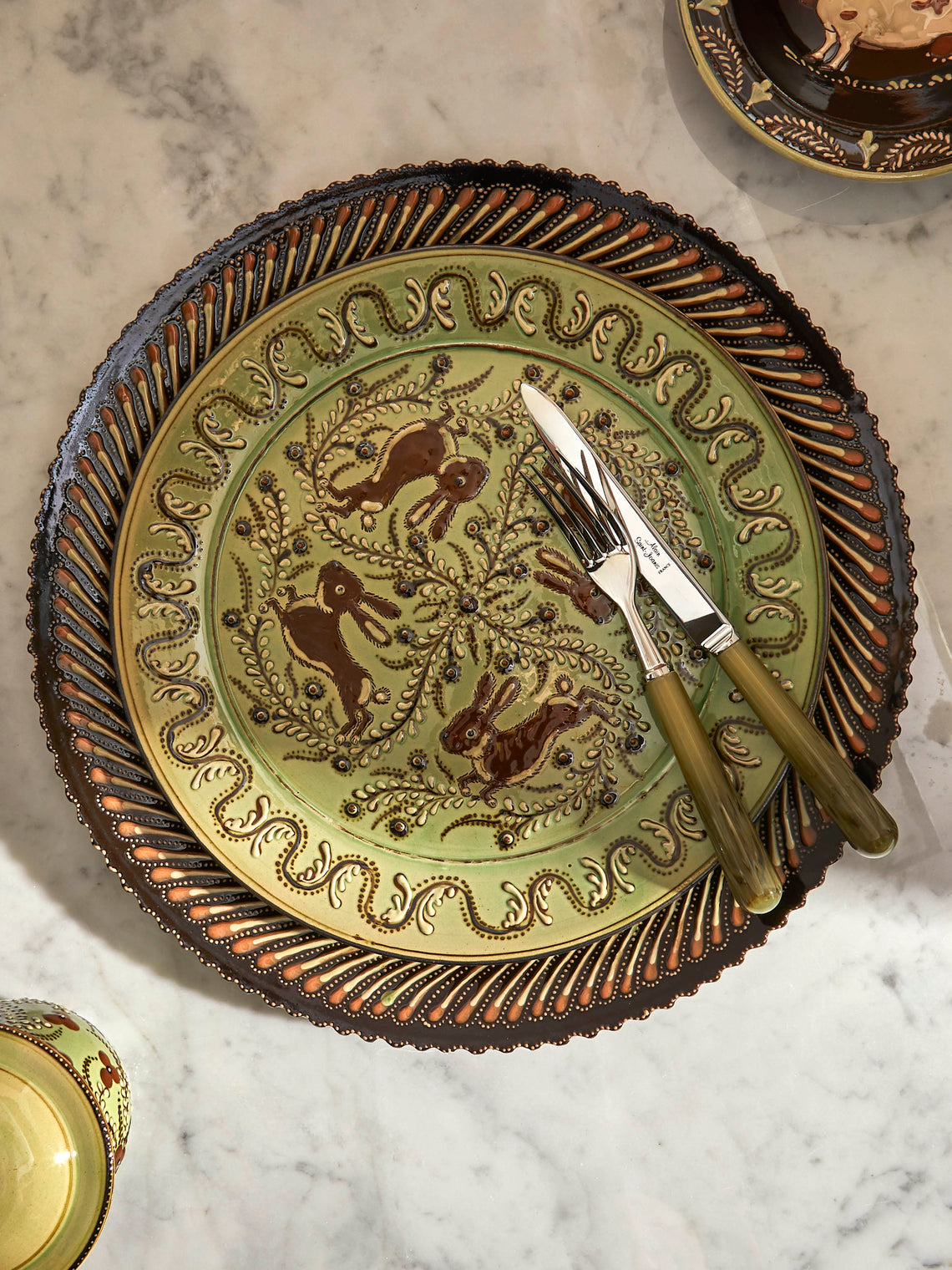 Poterie d’Évires - Rabbits Hand-Painted Ceramic Round Platter - Green - ABASK