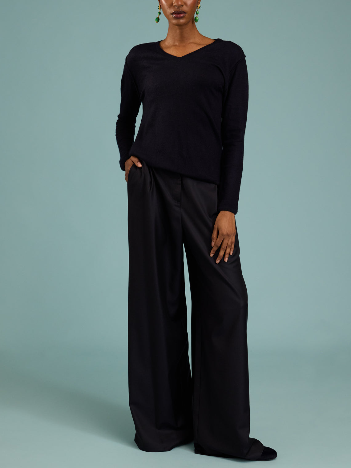 Denis Colomb - Fuzzy Brushed Cashmere V-Neck Sweater | Size: S - Navy - ABASK