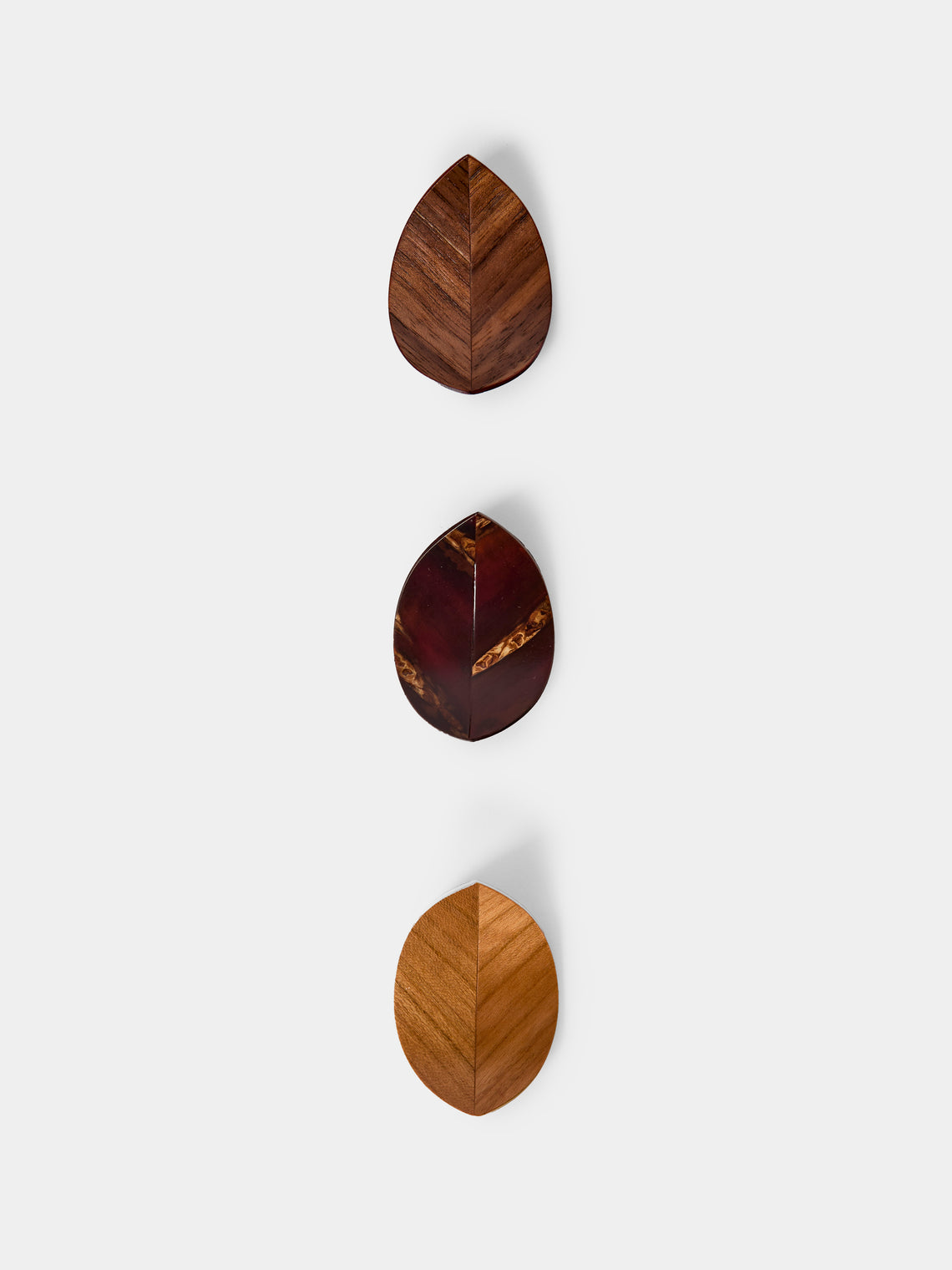 Denshiro - Leaf Cherry Bark Chopstick Rests (Set of 3) - Brown - ABASK