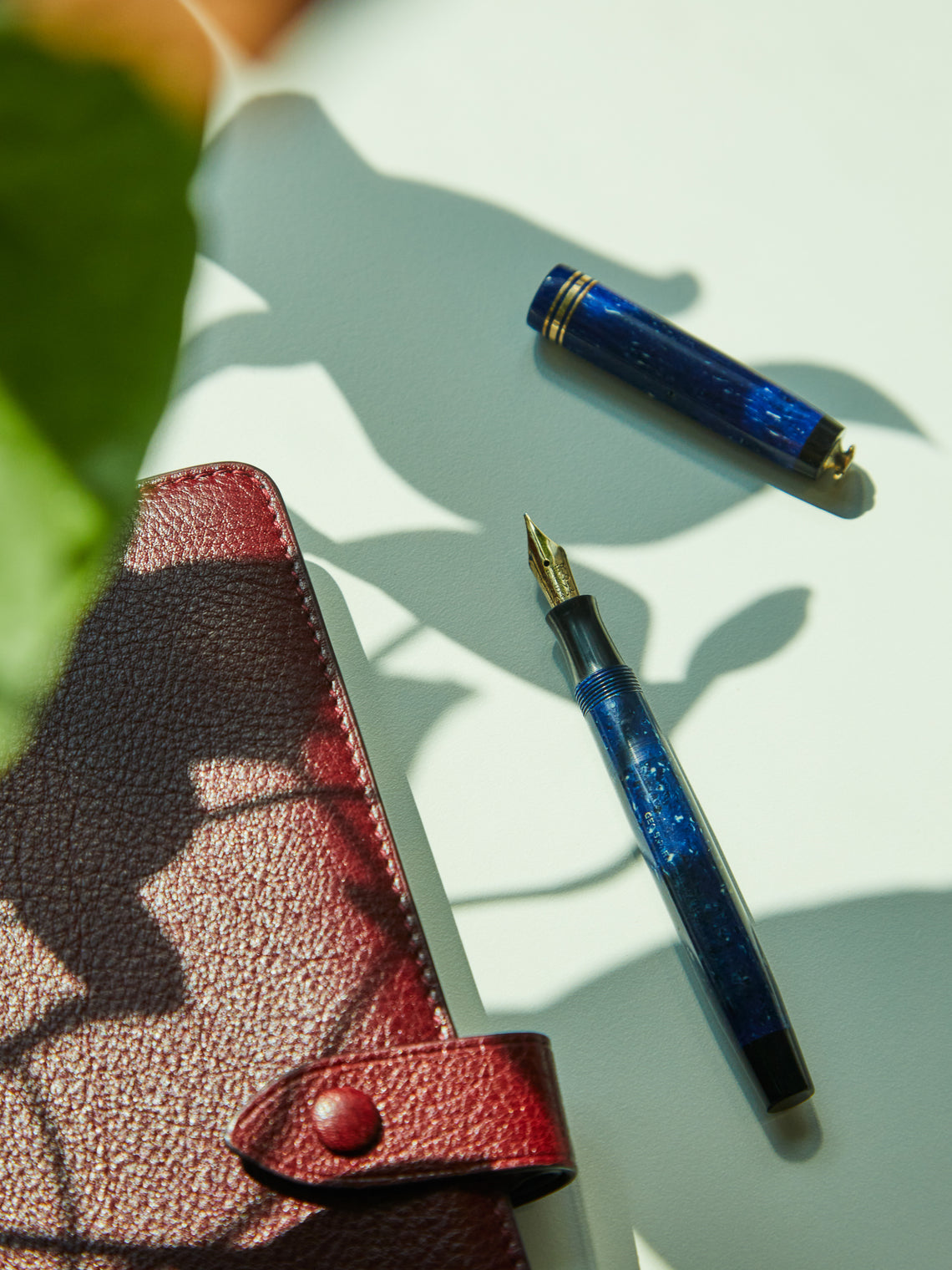 Antique and Vintage - 1930s Parker Duofold Lapis Ring Top Fountain Pen -  - ABASK