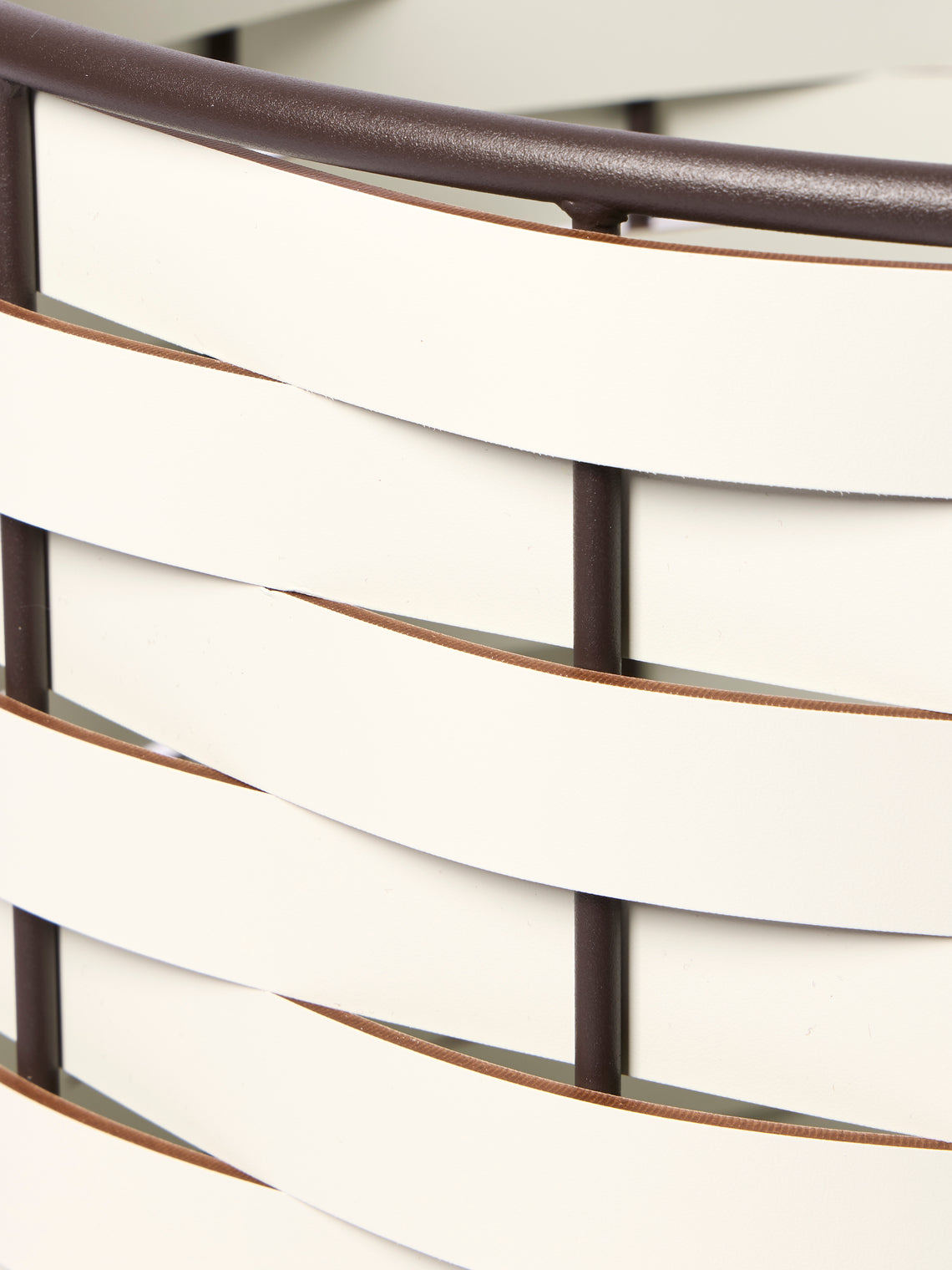 RUDI - Nassa No. 13 Leather Round Basket - White - ABASK